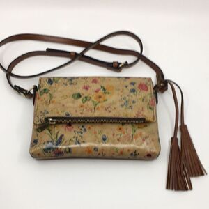 Patricia Nash Prairie Rose Corfu small crossbody or shoulder bag floral leather